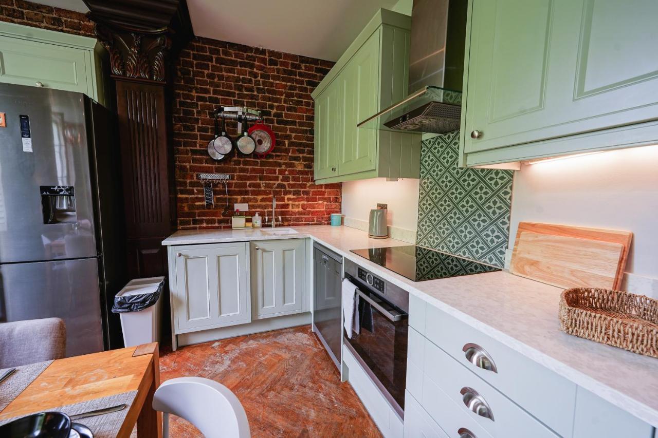 Classic Paddington 2-Bedroom Apartment London Exteriör bild